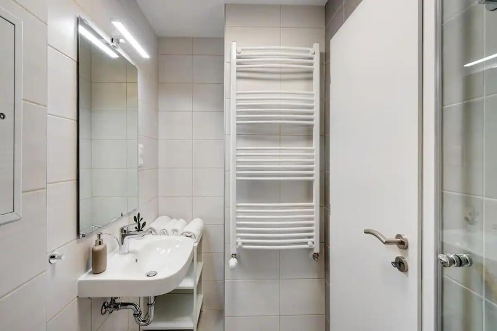 Апартаменты Terrace Vista-Modern 2Br Retreat Будапешт Экстерьер фото